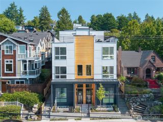 2538 14th Avenue W #B, Seattle, WA 98119