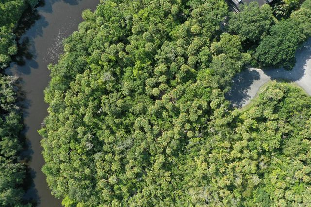 1909 Old River Road, Fort Pierce, FL 34945