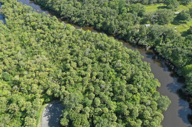 1909 Old River Road, Fort Pierce, FL 34945