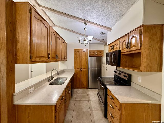 4214 Eagle Nest, San Antonio, TX 78233