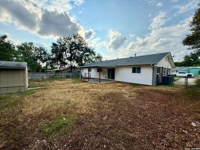 4214 Eagle Nest, San Antonio, TX 78233