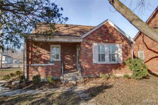 2700 Gerson Avenue, Godfrey, IL 62035