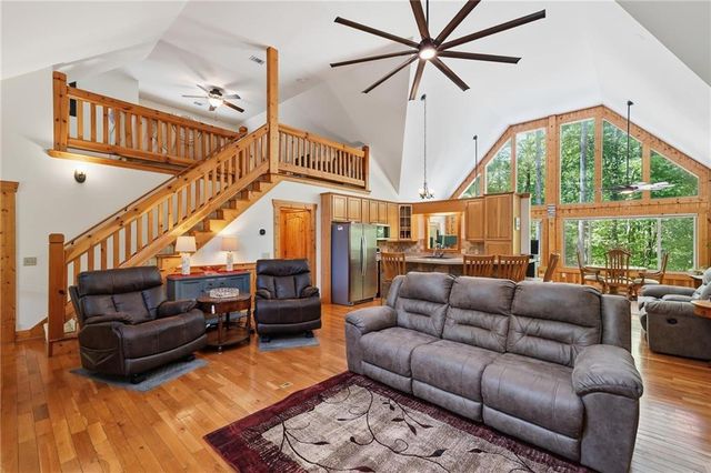 789 Gateway Drive, Ellijay, GA 30540