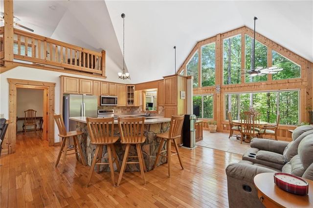 789 Gateway Drive, Ellijay, GA 30540