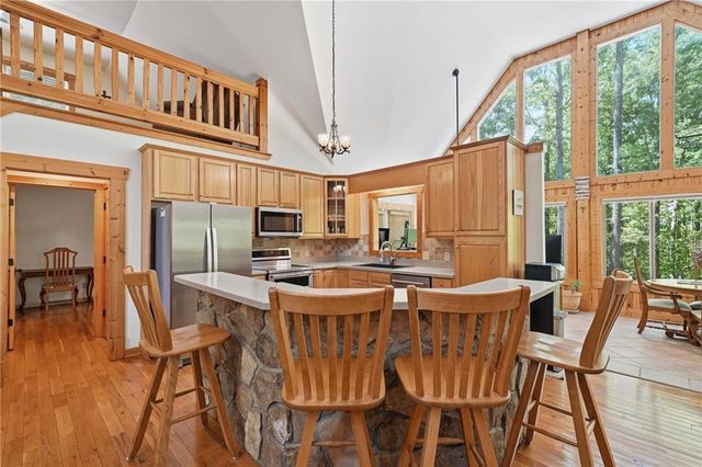 789 Gateway Drive, Ellijay, GA 30540