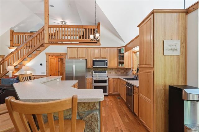 789 Gateway Drive, Ellijay, GA 30540