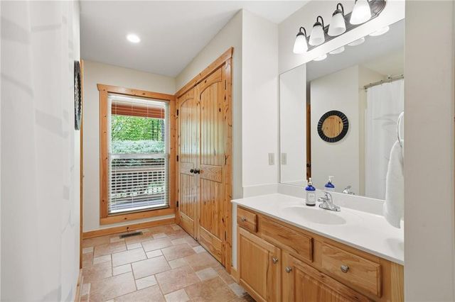 789 Gateway Drive, Ellijay, GA 30540