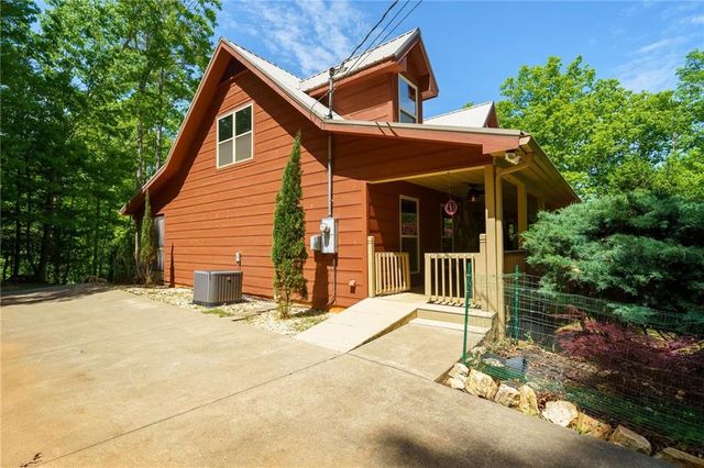 789 Gateway Drive, Ellijay, GA 30540
