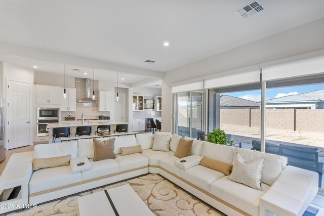 24006 N 171ST Drive, Surprise, AZ 85387