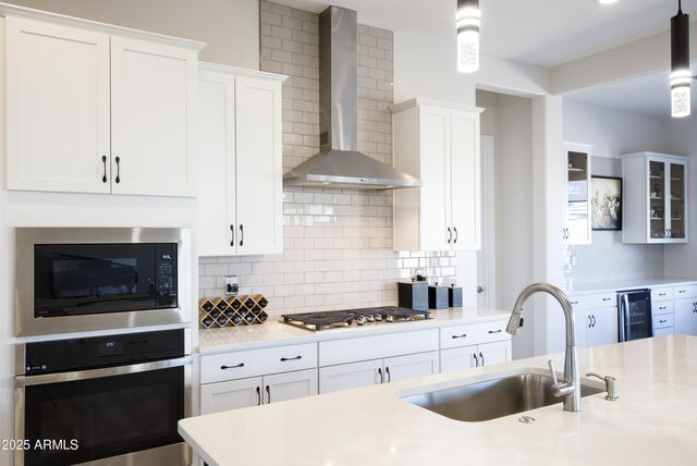 24006 N 171ST Drive, Surprise, AZ 85387