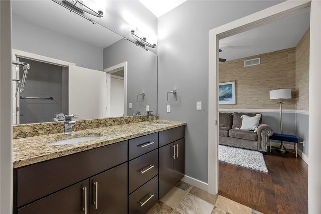 3003 Cedar River Court NE, Cedar Rapids, IA 52411