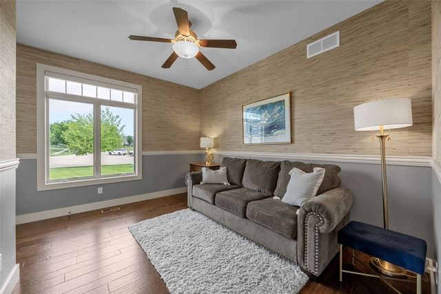3003 Cedar River Court NE, Cedar Rapids, IA 52411