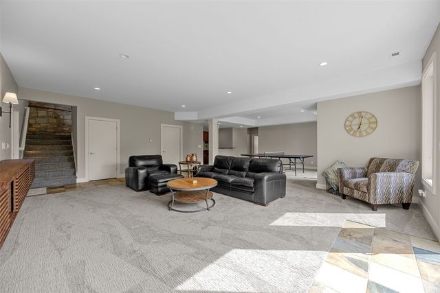 3003 Cedar River Court NE, Cedar Rapids, IA 52411