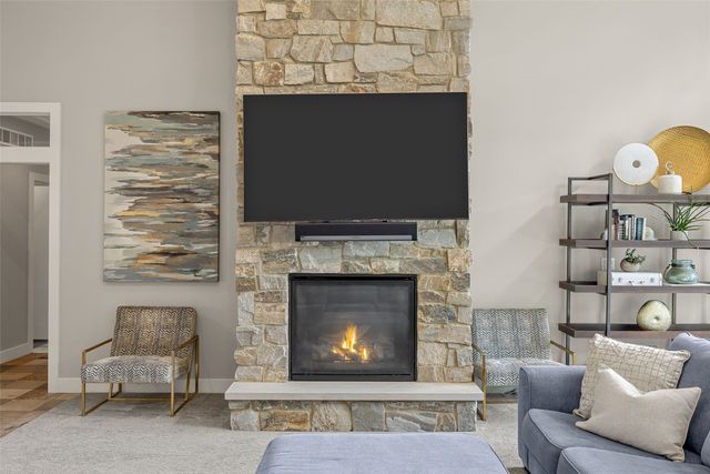 3003 Cedar River Court NE, Cedar Rapids, IA 52411