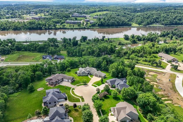 3003 Cedar River Court NE, Cedar Rapids, IA 52411