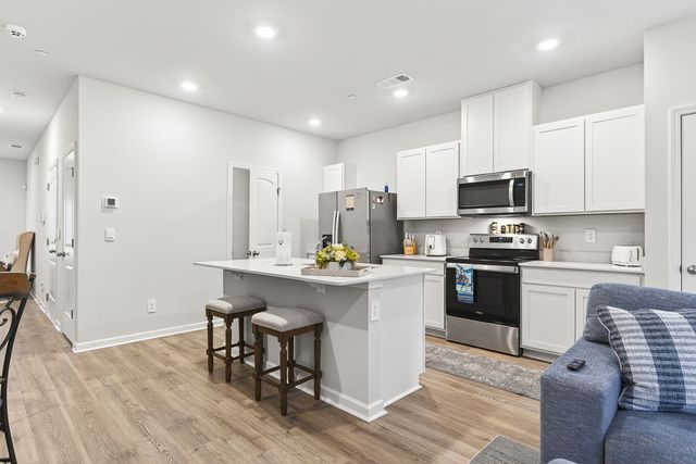 181 Dale Mires Ln, Baxter, TN 38544