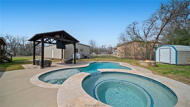 115 Cedar, Somerville, TX 77879