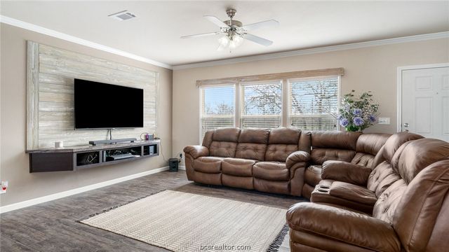 115 Cedar, Somerville, TX 77879