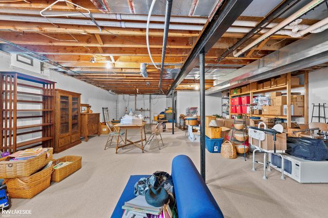 38924 E Windmill Pointe Drive, Clinton Township, MI 48038