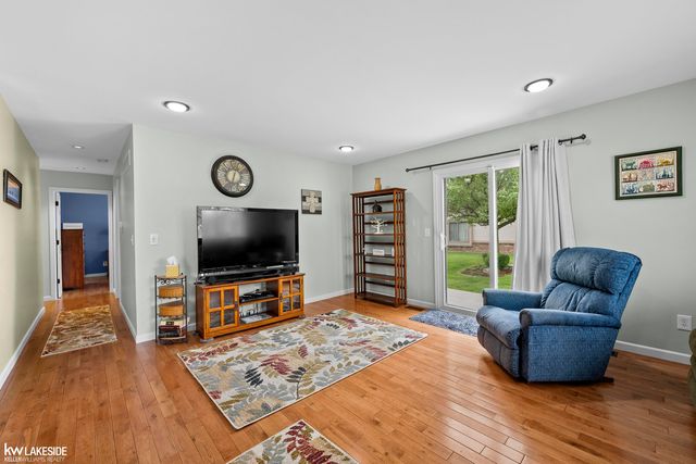 38924 E Windmill Pointe Drive, Clinton Township, MI 48038