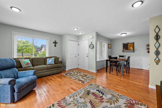 38924 E Windmill Pointe Drive, Clinton Township, MI 48038