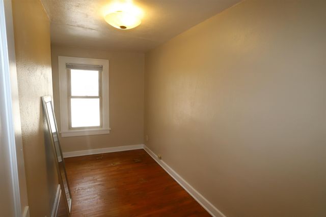 711 10th ST NW, Minot, ND 58703