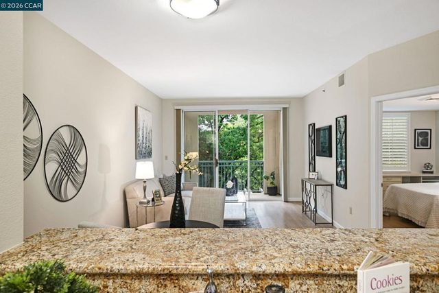 1840 Tice Creek Dr 2236, Walnut Creek, CA 94595