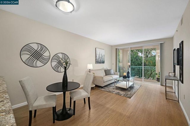 1840 Tice Creek Dr 2236, Walnut Creek, CA 94595