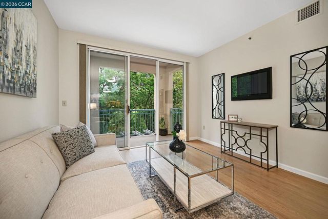 1840 Tice Creek Dr 2236, Walnut Creek, CA 94595