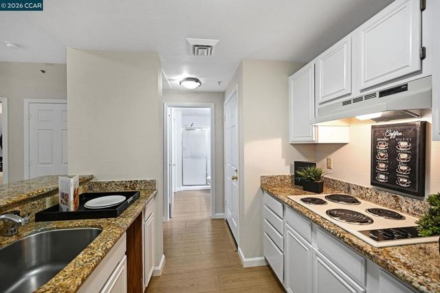 1840 Tice Creek Dr 2236, Walnut Creek, CA 94595