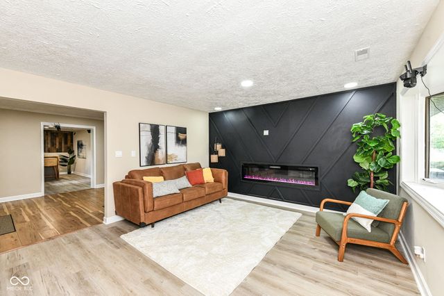 651 Fabyan Road, Indianapolis, IN 46217