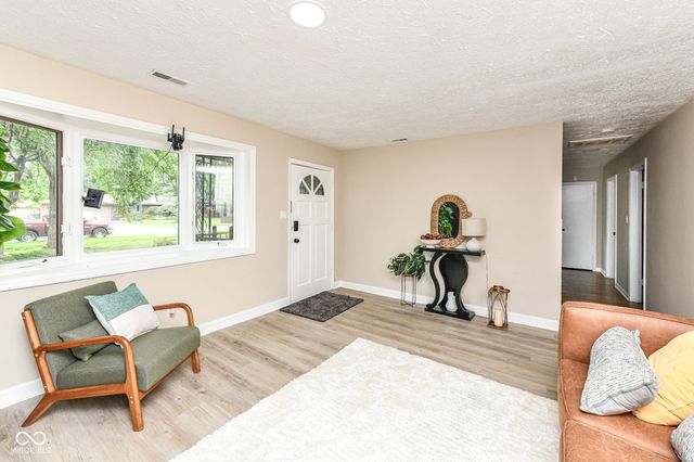 651 Fabyan Road, Indianapolis, IN 46217
