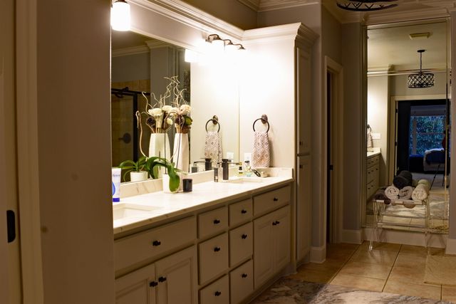 1905 Wellington Village Rd, Little Rock, AR 72211