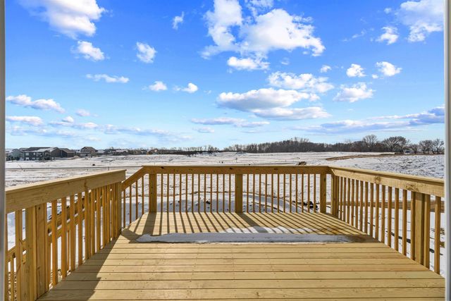 2813 Amber Valley Road, Cedar Falls, IA 50613