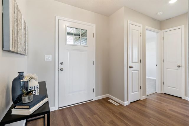2813 Amber Valley Road, Cedar Falls, IA 50613