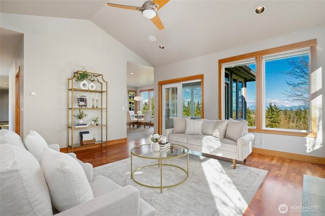 2818 Stein Hill Lane, Custer, WA 98240