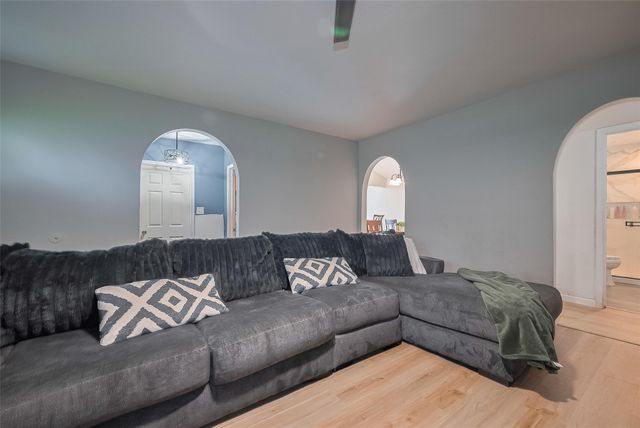 515 Cappamore Street, Houston, TX 77013