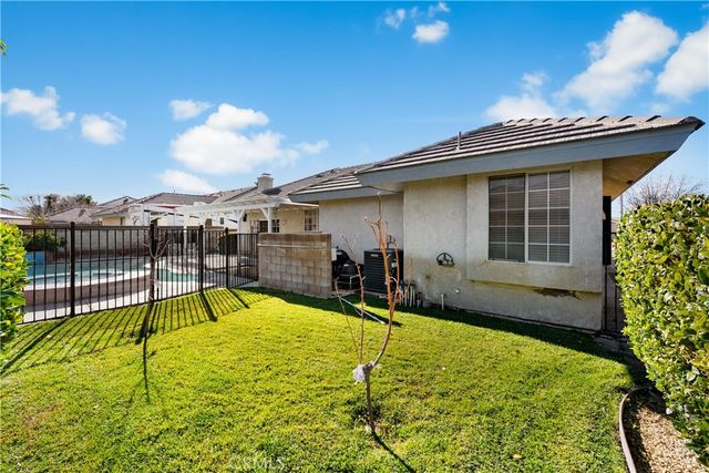 43648 Colony Drive, Lancaster, CA 93536