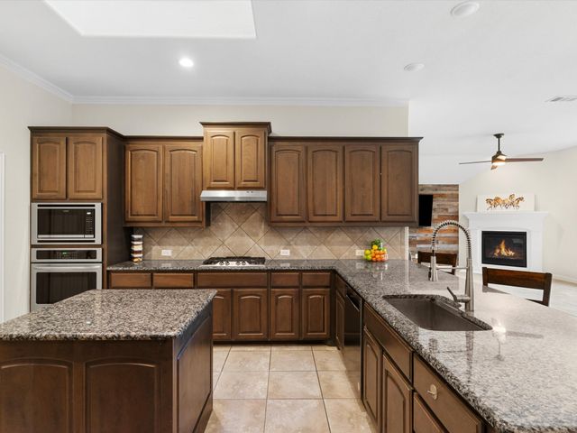 15705 Mirasol Drive, Fort Worth, TX 76177