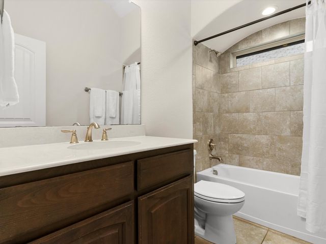 15705 Mirasol Drive, Fort Worth, TX 76177