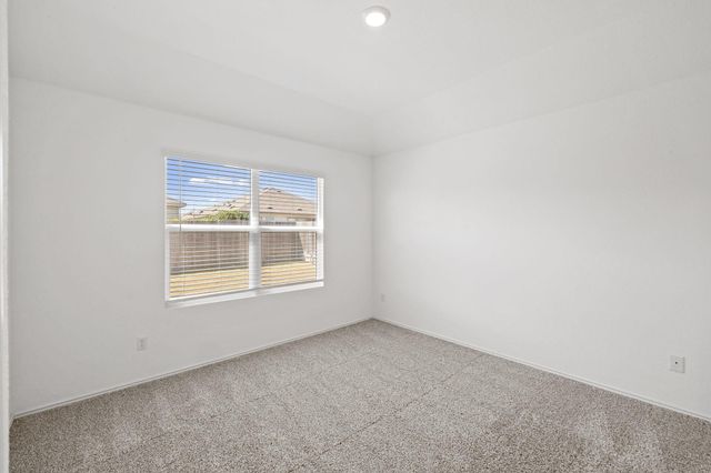 110 Madrid, Kyle, TX 78640