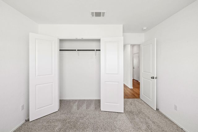 110 Madrid, Kyle, TX 78640