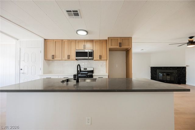 3670 Isle Royale Drive, Las Vegas, NV 89122