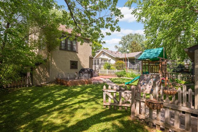 2715 Robbins Street, Minneapolis, MN 55410