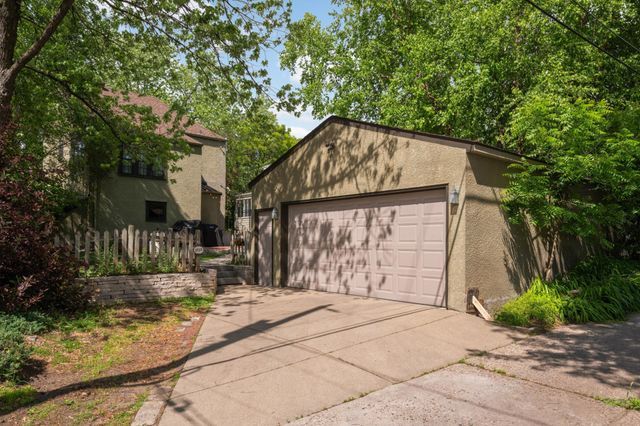 2715 Robbins Street, Minneapolis, MN 55410