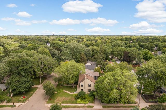 2715 Robbins Street, Minneapolis, MN 55410