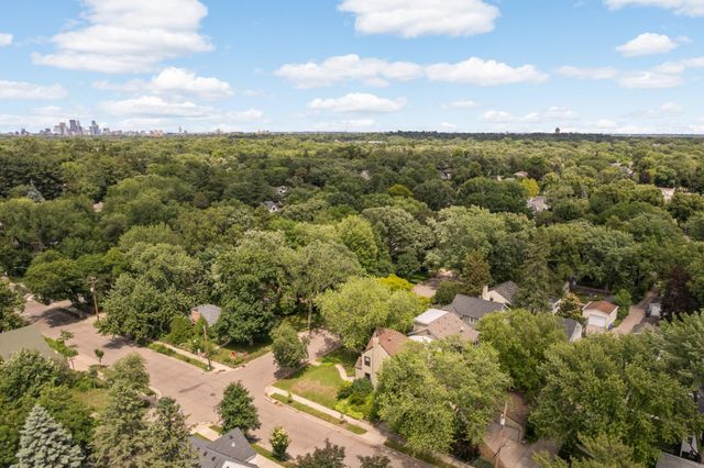 2715 Robbins Street, Minneapolis, MN 55410