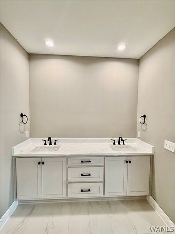 11946 Meadowview, Northport, AL 35475