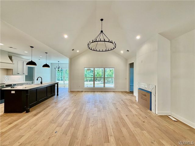 11946 Meadowview, Northport, AL 35475