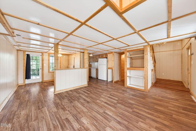 530 Avent Ferry Road, Holly Springs, NC 27540